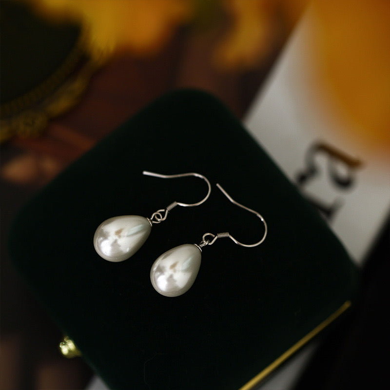 Moonlit Pearl Earrings